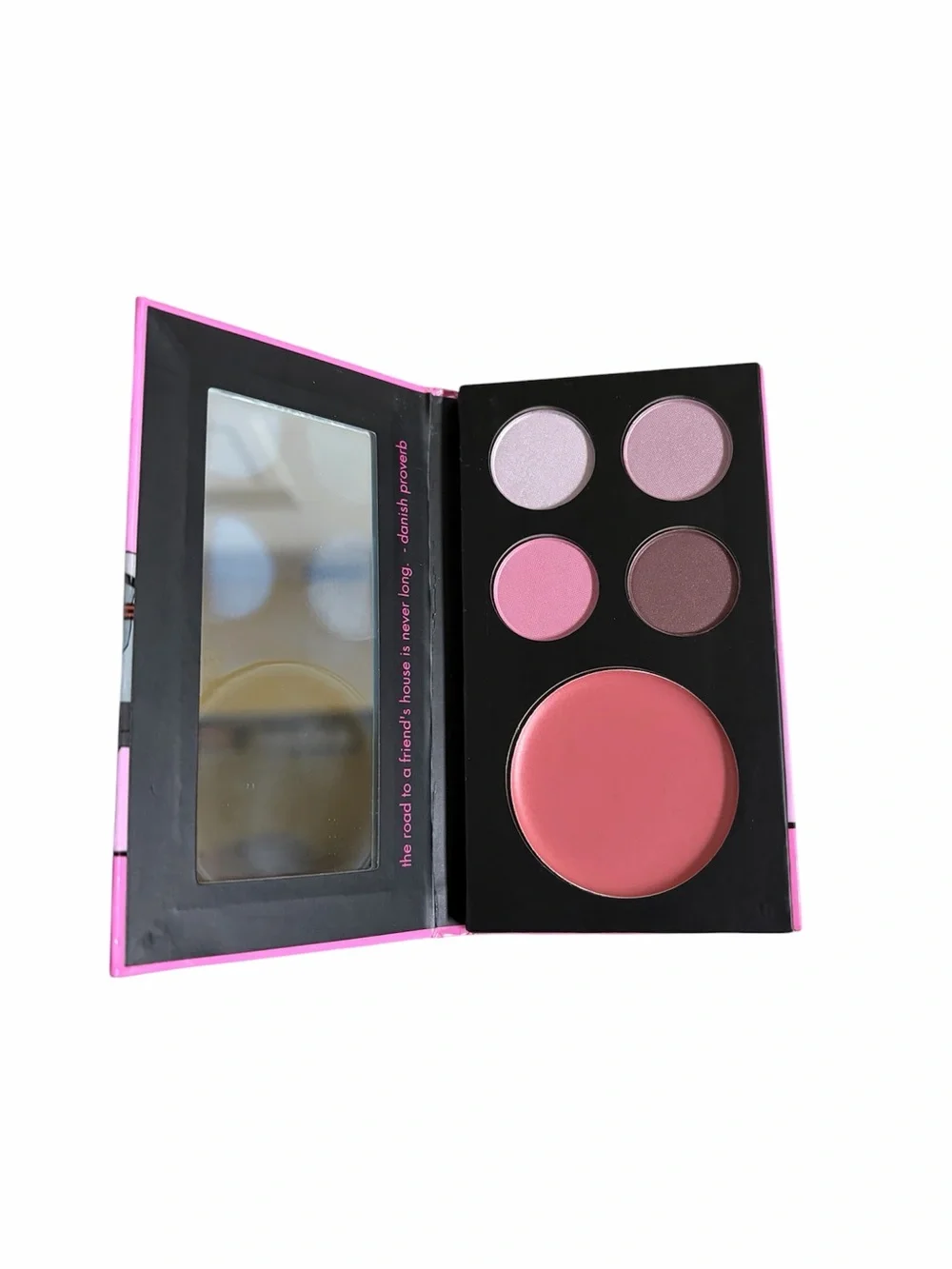 Stila New Travel Girl Palettes Bundle Set of 4 NWT Paris Moscow Tokyo USA